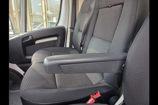 Peugeot Boxer 2.2 BlueHDi 140 Pk L2/H2 Airco Cruise Control Navigatie