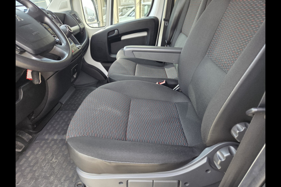 Peugeot Boxer 2.2 BlueHDi 140 Pk L2/H2 Airco Cruise Control Navigatie
