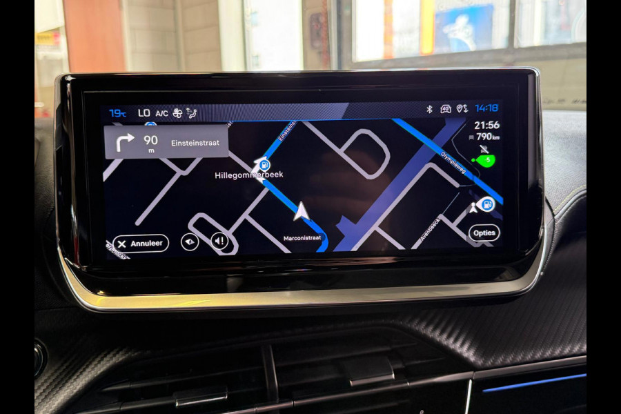 Peugeot 2008 1.2 Hybrid 145 GT Automaat, Stoelverwarming, Navi, Camera