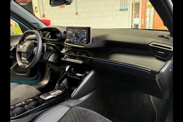 Peugeot 2008 1.2 Hybrid 145 GT Automaat, Stoelverwarming, Navi, Camera