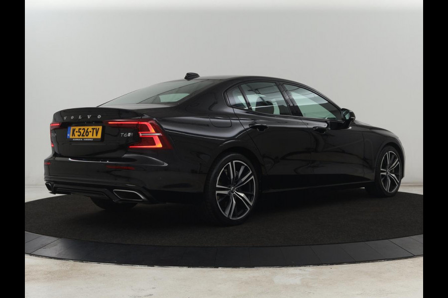 Volvo S60 2.0 T6 AWD Twin Engine R-Design | Stoelverwarming | Adaptive cruise | Standkachel | Camera | 19'' | Carplay | Full LED | Navigatie | Side Assist | Half leder | Origineel NL | PHEV | Plug In