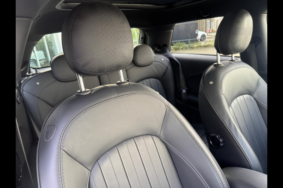 MINI Cooper SE Yours Stuurverwarming Head-up, Harman kardon, Panoramadak, Leder, Adaptieve Cruise Neem contact op en we maken een afspraak!