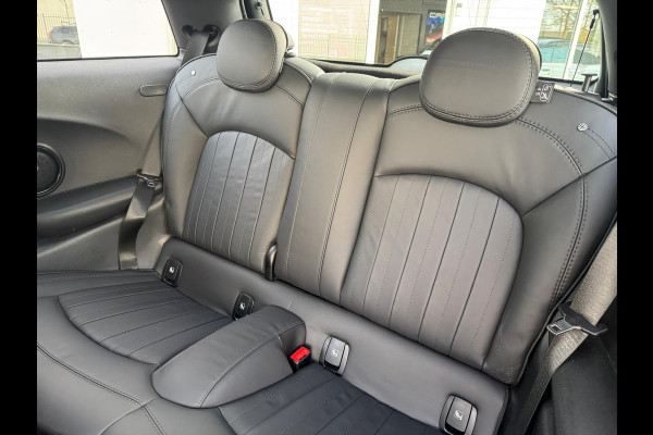 MINI Cooper SE Yours Stuurverwarming Head-up, Harman kardon, Panoramadak, Leder, Adaptieve Cruise Neem contact op en we maken een afspraak!