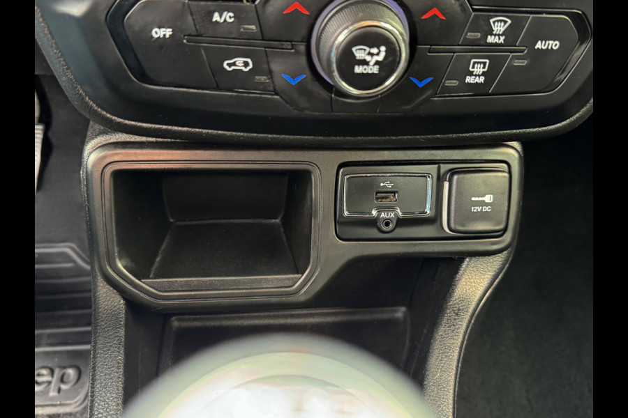 Jeep Renegade 1.0 TGDi Limited - Navigatie I Airco I PDC I Achteruitrij Camera I Stoel verwarming I Comfort pakket I