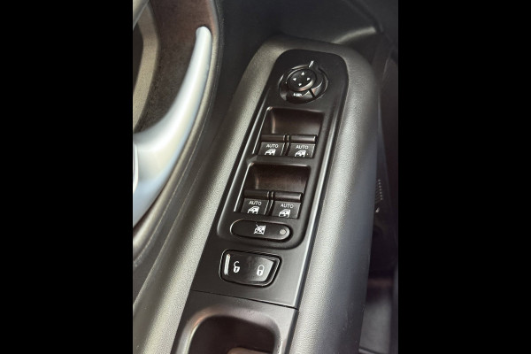 Jeep Renegade 1.0 TGDi Limited - Navigatie I Airco I PDC I Achteruitrij Camera I Stoel verwarming I Comfort pakket I