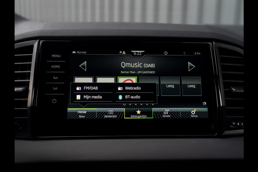 Škoda Karoq 1.5 TSI ACT Sportline Business | Leder | Camera | Adapt. Cruise control | Stoel & Stuur verw. | Prijs Rijklaar!!