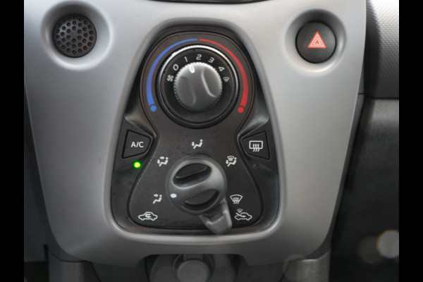 Peugeot 108 1.0 e-VTi Active | Airco | Camera | Apple CarPlay / Android Auto | Bluetooth | DAB