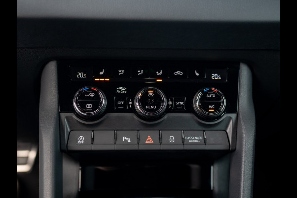 Škoda Karoq 1.5 TSI ACT Sportline Business | Elk. A-klep | Camera | Lane Assist | Stoel & Stuur verw. | Prijs Rijklaar!!