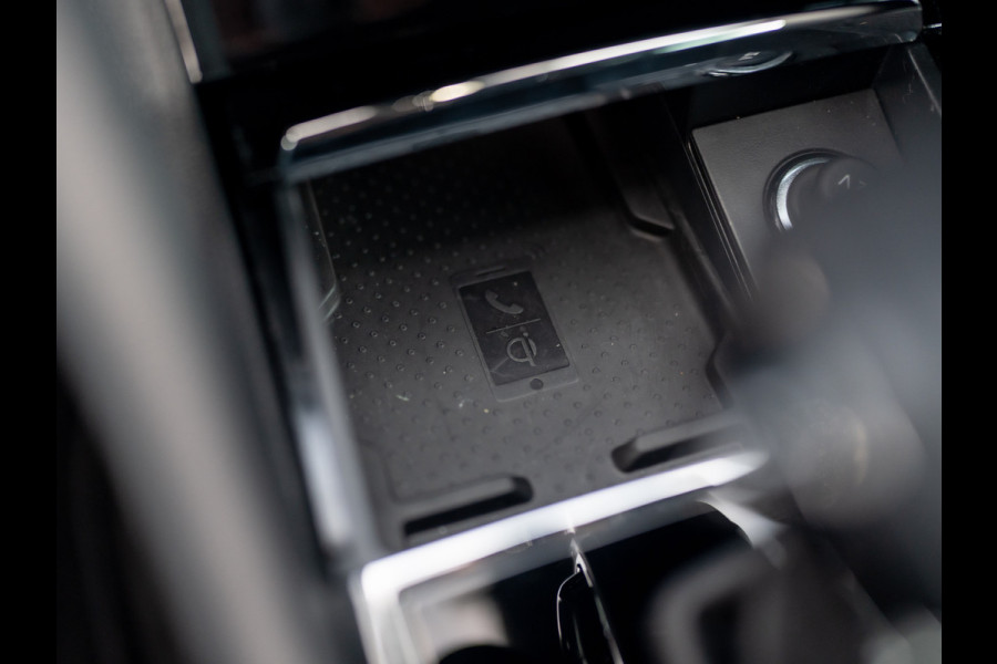 Škoda Karoq 1.5 TSI ACT Sportline Business | Elk. A-klep | Camera | Lane Assist | Stoel & Stuur verw. | Prijs Rijklaar!!