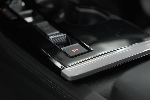 Citroën C5 X 1.6 Plug-in Hybrid 225 Business | Apple Carplay | Parkeersensoren | Navigatie