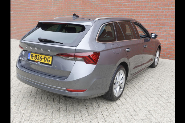 Škoda Octavia Combi 1.0 TSI 110pk Business Edition Plus | Navigatie | Apple Carplay/Android Auto | Camera | Parkeersensoren | Elektrische achterklep | Blind Spot Assist | Adaptive Cruise Control | Virtual Cockpit | Stoelverwarming | Ledverlichting | Sfeerverlichting | Climate Control