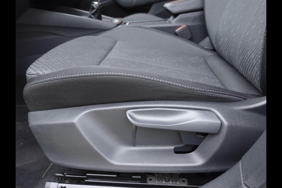 Škoda Octavia Combi 1.0 TSI 110pk Business Edition Plus | Navigatie | Apple Carplay/Android Auto | Camera | Parkeersensoren | Elektrische achterklep | Blind Spot Assist | Adaptive Cruise Control | Virtual Cockpit | Stoelverwarming | Ledverlichting | Sfeerverlichting | Climate Control