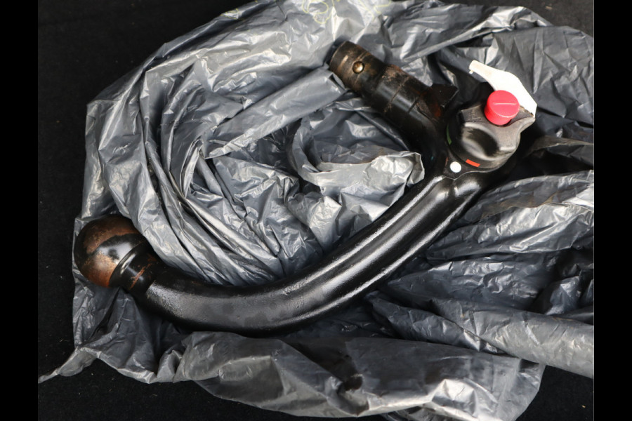 Alfa Romeo Giulia 2.0T Super Adaptive CC / Navi/ Camera /Pdc / Carplay /Stoel/Stuurverw / Automaat