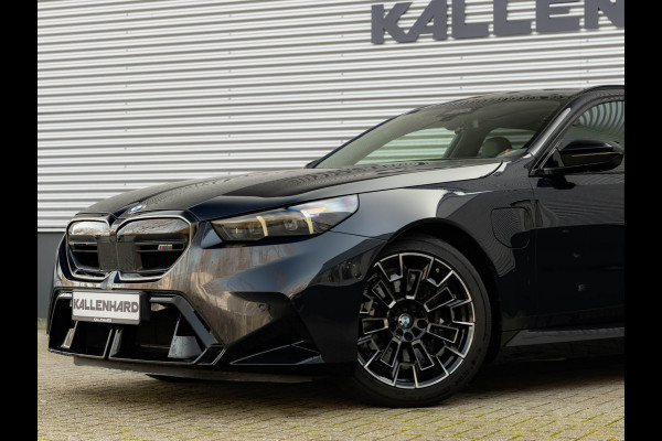 BMW 5 Serie Touring M5 - Pano - Bowers & Wilkins - Trekhaak - Stoelventilatie