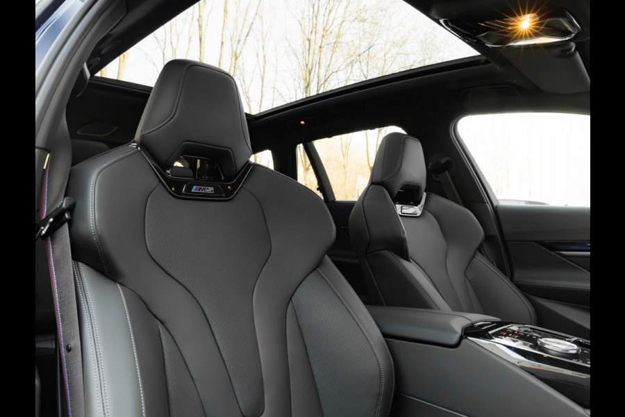 BMW 5 Serie Touring M5 - Pano - Bowers & Wilkins - Trekhaak - Stoelventilatie