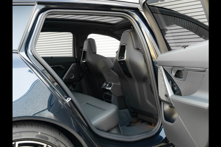 BMW 5 Serie Touring M5 - Pano - Bowers & Wilkins - Trekhaak - Stoelventilatie