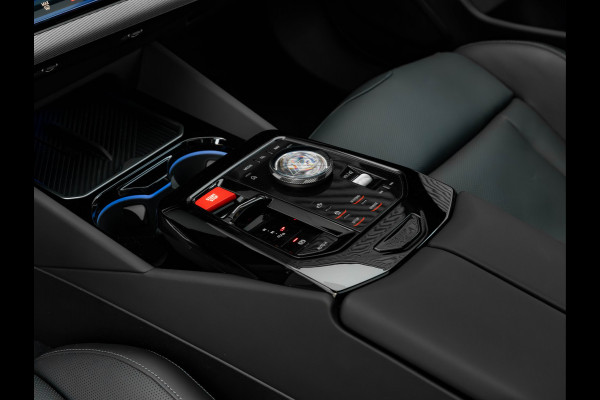 BMW 5 Serie Touring M5 - Pano - Bowers & Wilkins - Trekhaak - Stoelventilatie