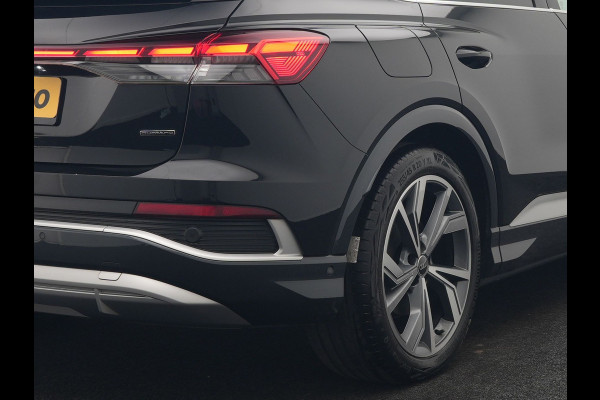 Audi Q4 Sportback e-tron 50 Quattro S Line 77 kWh 300pk Dealer O.H. | Trekhaak Af Fabriek | Panodak | Adaptive Cruise | Head Up | Camera | Matrix LED | Lederen Sportstoelen Verwarmd | Sfeerverlichting | Apple Carplay | Keyless | Blis | 20"L.M | Navigatie |