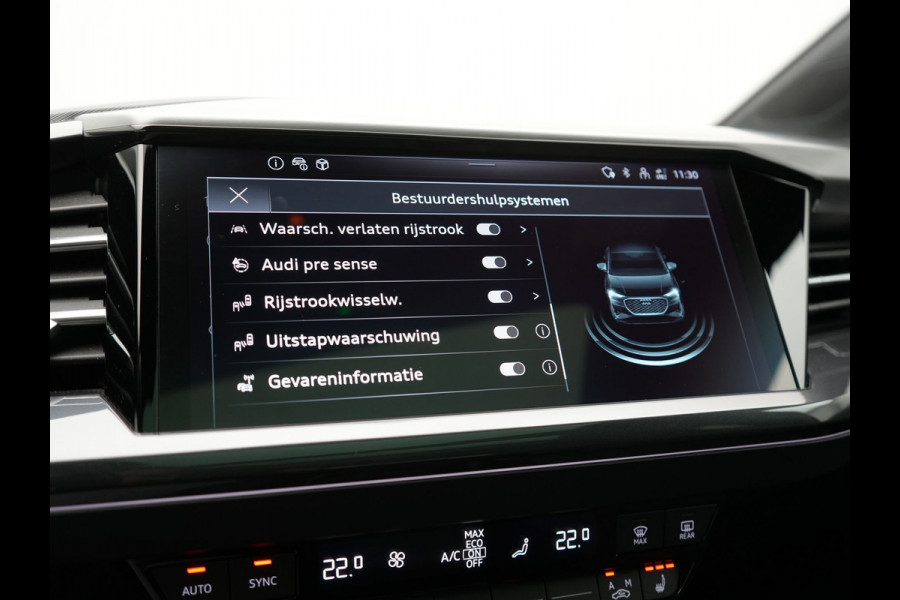 Audi Q4 Sportback e-tron 50 Quattro S Line 77 kWh 300pk Dealer O.H. | Trekhaak Af Fabriek | Panodak | Adaptive Cruise | Head Up | Camera | Matrix LED | Lederen Sportstoelen Verwarmd | Sfeerverlichting | Apple Carplay | Keyless | Blis | 20"L.M | Navigatie |