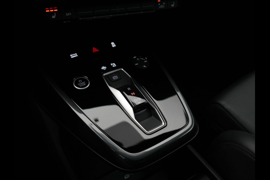 Audi Q4 Sportback e-tron 50 Quattro S Line 77 kWh 300pk Dealer O.H. | Trekhaak Af Fabriek | Panodak | Adaptive Cruise | Head Up | Camera | Matrix LED | Lederen Sportstoelen Verwarmd | Sfeerverlichting | Apple Carplay | Keyless | Blis | 20"L.M | Navigatie |