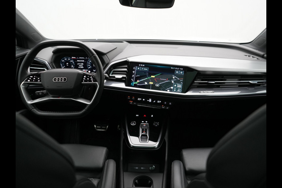 Audi Q4 e-tron 50 Quattro S Line 77 kWh 300pk Dealer O.H. | Trekhaak Af Fabriek | Panodak | Adaptive Cruise | Head Up | Camera | Matrix LED | Lederen Sportstoelen Verwarmd | Sfeerverlichting | Apple Carplay | Keyless | Blis | 20"L.M | Navigatie |