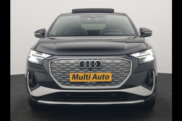 Audi Q4 e-tron 50 Quattro S Line 77 kWh 300pk Dealer O.H. | Trekhaak Af Fabriek | Panodak | Adaptive Cruise | Head Up | Camera | Matrix LED | Lederen Sportstoelen Verwarmd | Sfeerverlichting | Apple Carplay | Keyless | Blis | 20"L.M | Navigatie |