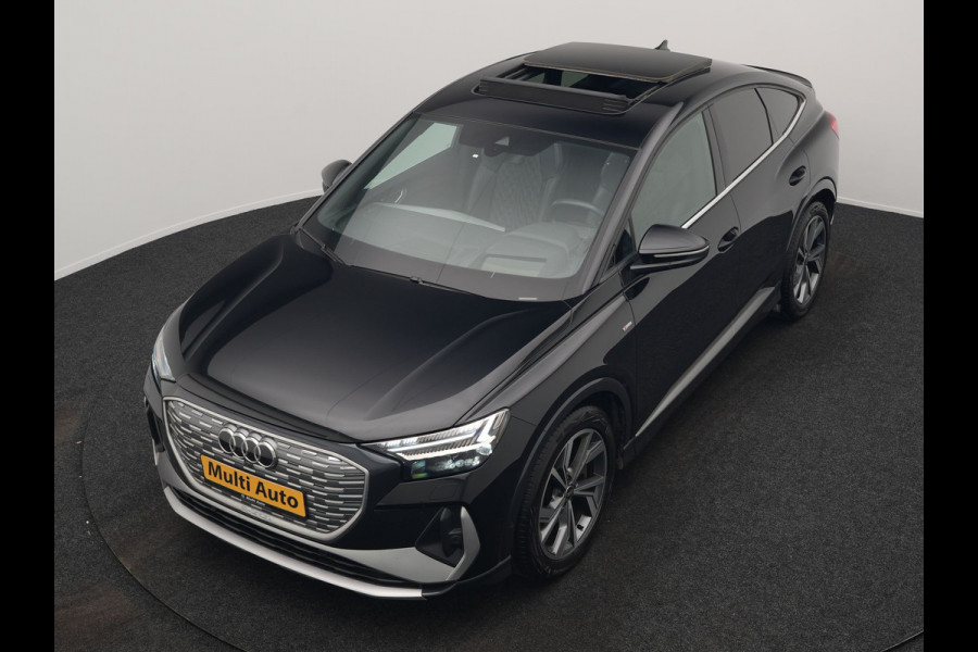 Audi Q4 e-tron 50 Quattro S Line 77 kWh 300pk Dealer O.H. | Trekhaak Af Fabriek | Panodak | Adaptive Cruise | Head Up | Camera | Matrix LED | Lederen Sportstoelen Verwarmd | Sfeerverlichting | Apple Carplay | Keyless | Blis | 20"L.M | Navigatie |