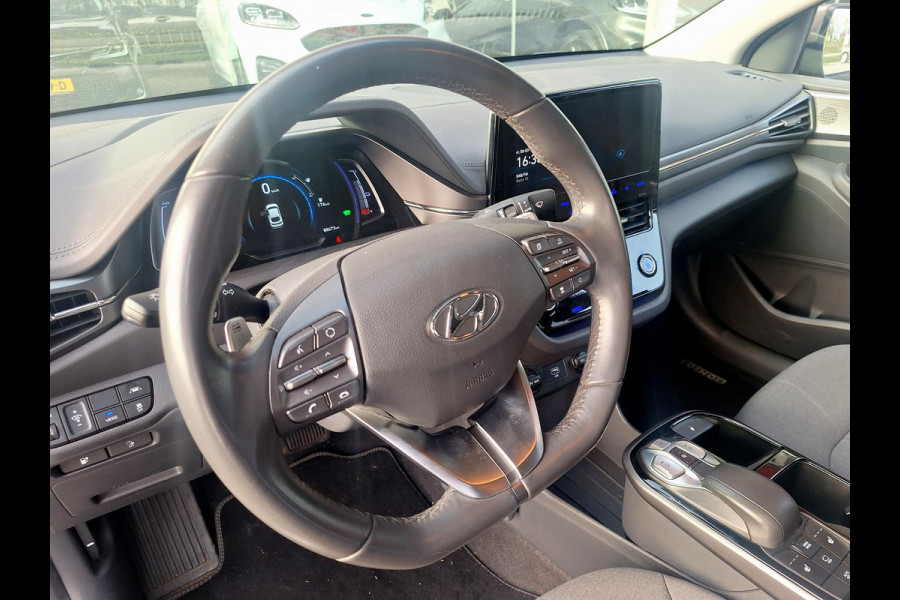 Hyundai IONIQ Comfort EV 38 kWh | SOH: 94,5% | 311km WLTP | Adaptive CC | Full LED | Navi |