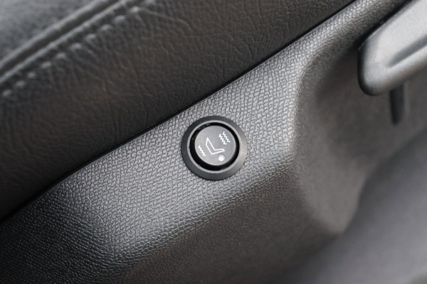 Peugeot 3008 1.2 PureTech Allure org.NL leer+vw digitaal-dashboard navigatie