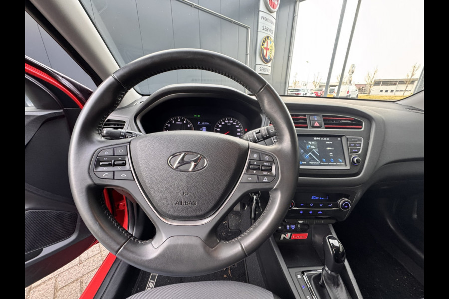 Hyundai i20 1.0 T-GDI Comfort | Automaat | Camera achter | Trekhaak afneembaar | Apple carplay |Cruise control | Wordt verwacht, bel voor een bezichtiging!