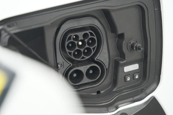 Renault 4 comfort range iconic 52 kWh | Pack Advanced Driving Assist | Pack extended grip |  Harman Kardon® | Dodehoekdetectie