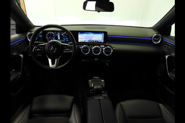 Mercedes-Benz CLA-Klasse Shooting Brake 250e Business NAVI/CAMERA/LED/SFEER/18"LMV!
