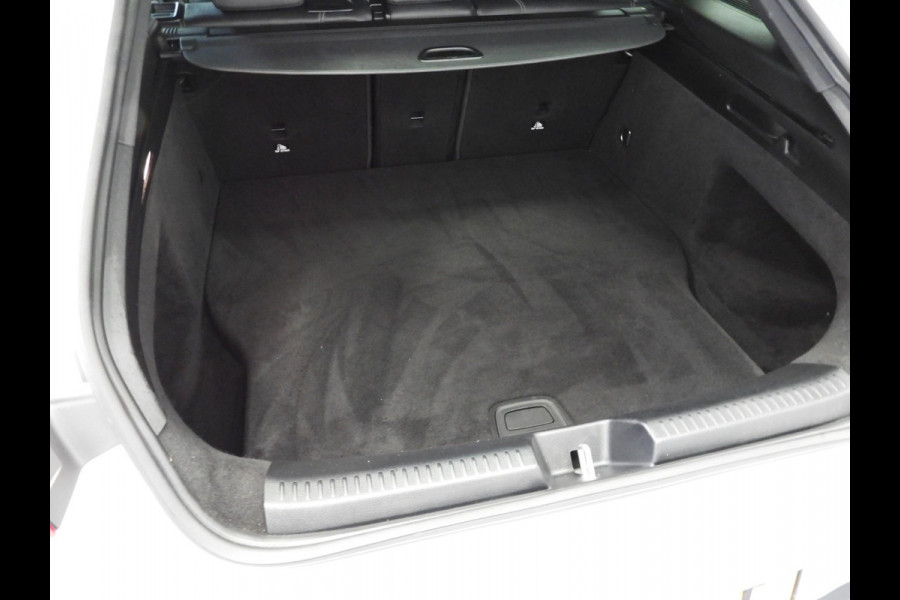Mercedes-Benz CLA-Klasse Shooting Brake 250e Business NAVI/CAMERA/LED/SFEER/18"LMV!