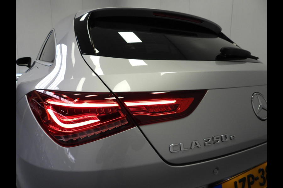 Mercedes-Benz CLA-Klasse Shooting Brake 250e Business NAVI/CAMERA/LED/SFEER/18"LMV!