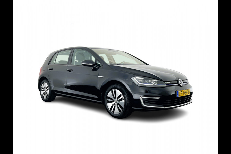 Volkswagen e-Golf {SOH-88%} (INCL-BTW) *HEATPUMP | ADAPTIVE-CRUISE | FULL-LED | DIGI-COCKPIT | NAVI-FULLMAP | CAMERA | KEYLESS | ECC | CCS-FASTLOADER | PDC | 16''ALU*