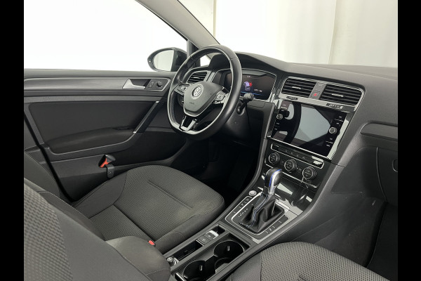 Volkswagen e-Golf {SOH-88%} (INCL-BTW) *HEATPUMP | ADAPTIVE-CRUISE | FULL-LED | DIGI-COCKPIT | NAVI-FULLMAP | CAMERA | KEYLESS | ECC | CCS-FASTLOADER | PDC | 16''ALU*