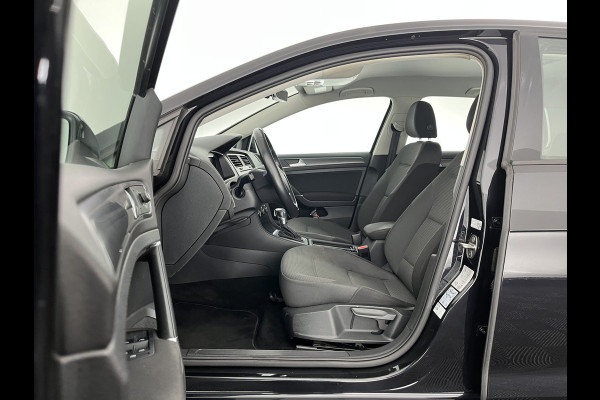 Volkswagen e-Golf {SOH-88%} (INCL-BTW) *HEATPUMP | ADAPTIVE-CRUISE | FULL-LED | DIGI-COCKPIT | NAVI-FULLMAP | CAMERA | KEYLESS | ECC | CCS-FASTLOADER | PDC | 16''ALU*