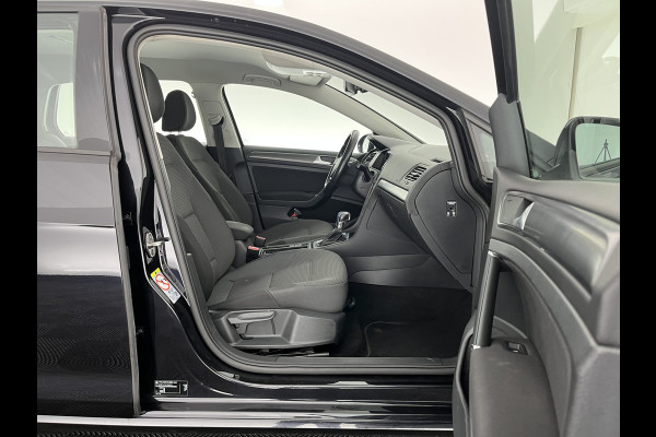 Volkswagen e-Golf {SOH-88%} (INCL-BTW) *HEATPUMP | ADAPTIVE-CRUISE | FULL-LED | DIGI-COCKPIT | NAVI-FULLMAP | CAMERA | KEYLESS | ECC | CCS-FASTLOADER | PDC | 16''ALU*