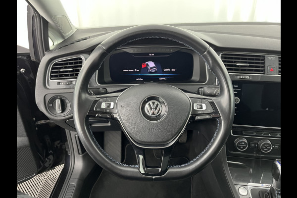 Volkswagen e-Golf {SOH-88%} (INCL-BTW) *HEATPUMP | ADAPTIVE-CRUISE | FULL-LED | DIGI-COCKPIT | NAVI-FULLMAP | CAMERA | KEYLESS | ECC | CCS-FASTLOADER | PDC | 16''ALU*