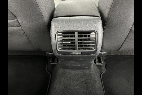 Volkswagen e-Golf {SOH-88%} (INCL-BTW) *HEATPUMP | ADAPTIVE-CRUISE | FULL-LED | DIGI-COCKPIT | NAVI-FULLMAP | CAMERA | KEYLESS | ECC | CCS-FASTLOADER | PDC | 16''ALU*