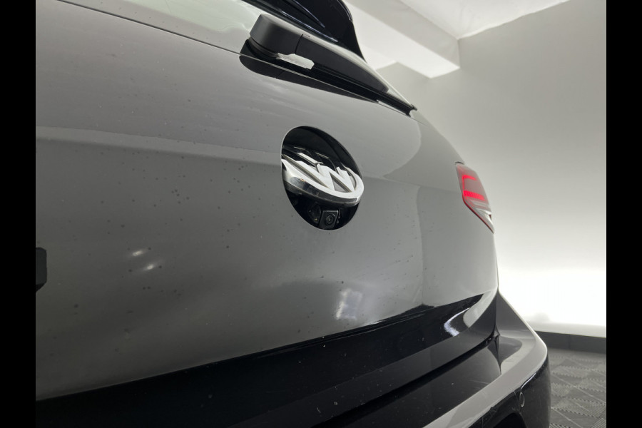 Volkswagen e-Golf {SOH-88%} (INCL-BTW) *HEATPUMP | ADAPTIVE-CRUISE | FULL-LED | DIGI-COCKPIT | NAVI-FULLMAP | CAMERA | KEYLESS | ECC | CCS-FASTLOADER | PDC | 16''ALU*