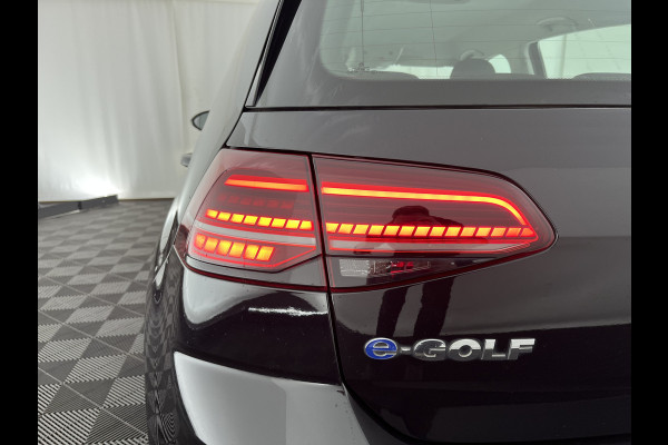 Volkswagen e-Golf {SOH-88%} (INCL-BTW) *HEATPUMP | ADAPTIVE-CRUISE | FULL-LED | DIGI-COCKPIT | NAVI-FULLMAP | CAMERA | KEYLESS | ECC | CCS-FASTLOADER | PDC | 16''ALU*