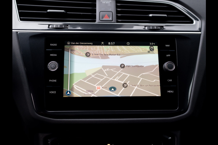 Volkswagen Tiguan 1.4 TSI eHybrid R-Line Business+ | Keyless | Black Style | IQ Light | Elk. A-klep | Prijs Rijklaar!!