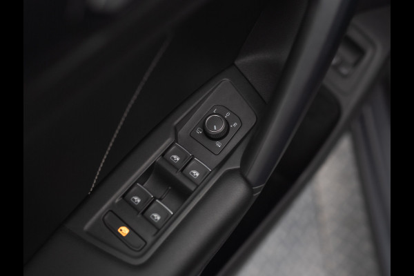Volkswagen Tiguan 1.4 TSI eHybrid R-Line Business+ | Keyless | Black Style | IQ Light | Elk. A-klep | Prijs Rijklaar!!