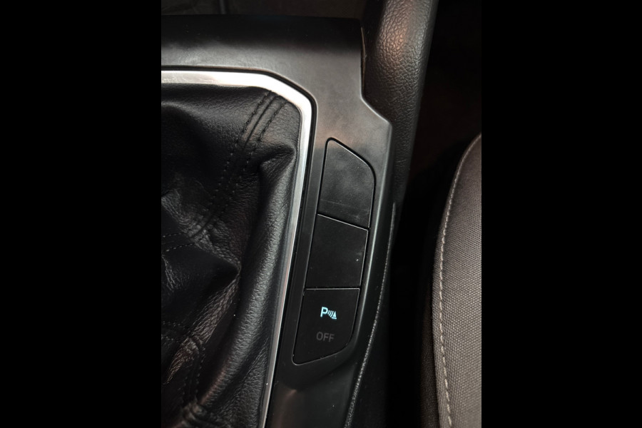 Ford FOCUS Wagon 1.0 EcoBoost Hybrid Trend Edition Business