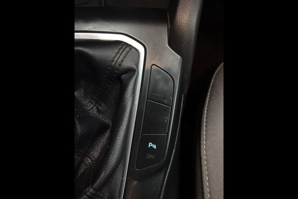 Ford FOCUS Wagon 1.0 EcoBoost Hybrid Trend Edition Business