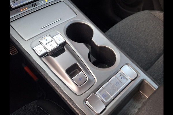 Hyundai Kona EV Fashion 64 kWh | SOH: 96,4% | 3 Fase | Warmtepomp | HUD | Navi | Adaptive CC | Blindspot |