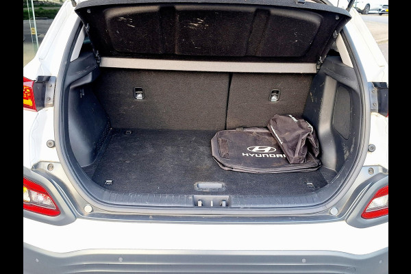 Hyundai Kona EV Fashion 64 kWh | SOH: 96,4% | 3 Fase | Warmtepomp | HUD | Navi | Adaptive CC | Blindspot |