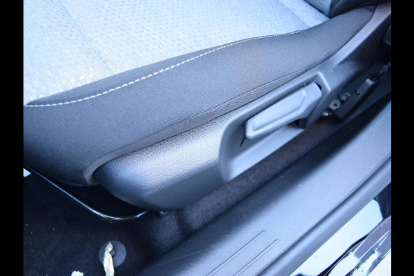 Opel Corsa 1.2 Turbo Hybrid Business Edition AIRCO | STUURVERWARMING | STOELVERWARMING | PARKEERSENSOREN MET CAMERA | NIEUW!