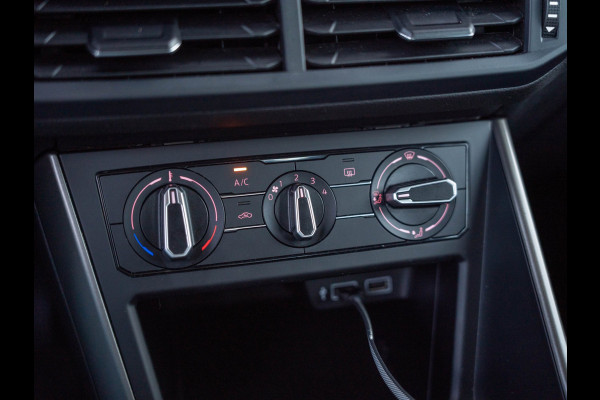 Volkswagen Polo 1.0 TSI Comfortline / Adaptive cuise / Carplay / Navi